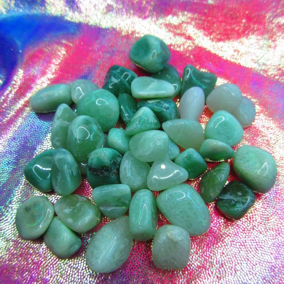 Green Aventurine Tumbled 3 Ounce Grid Set - Picture 2 of 5